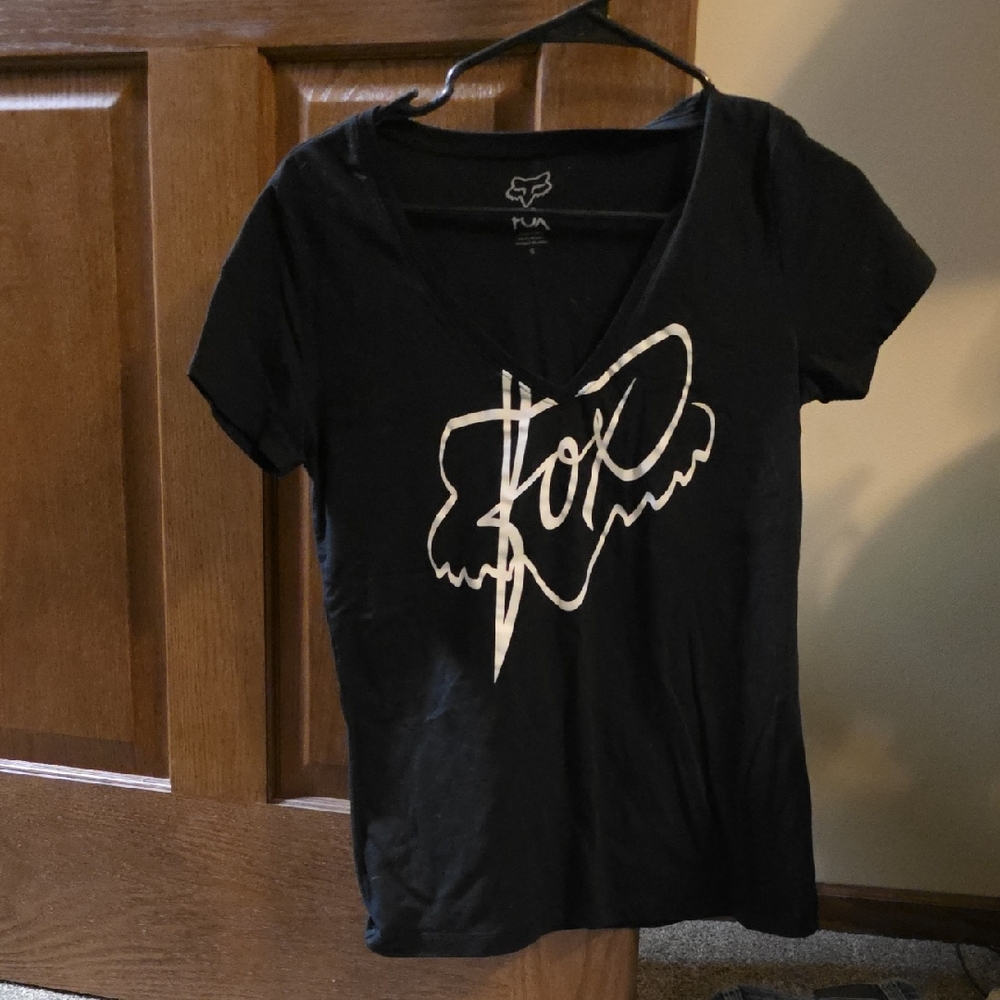 Fox Black V-Neck Graphic Tee